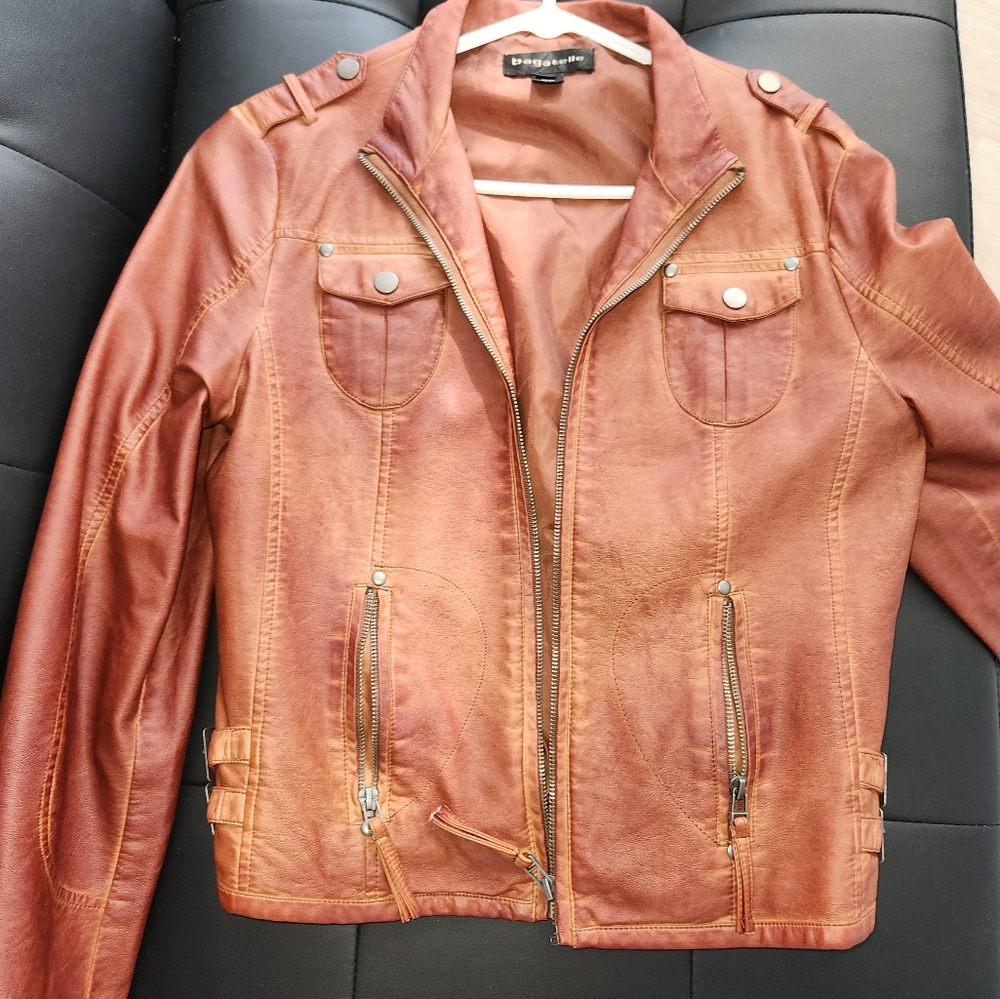 Leather jacket - Picture 2 of 2